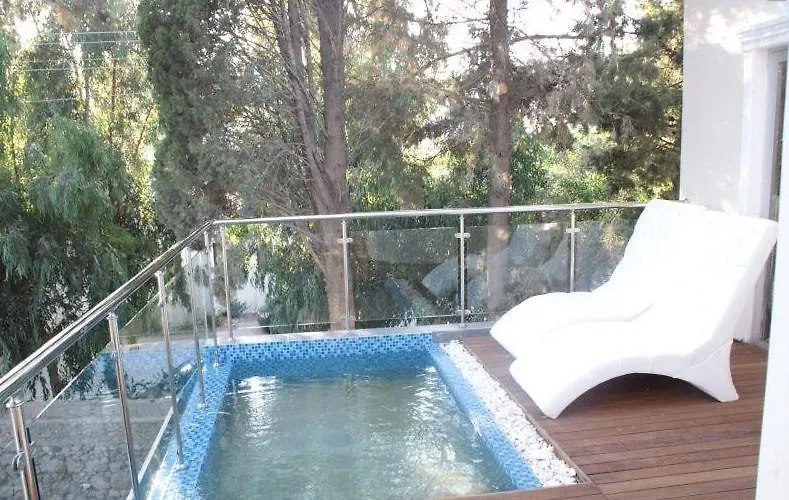 Camelot Beach Hotel Turgutreis